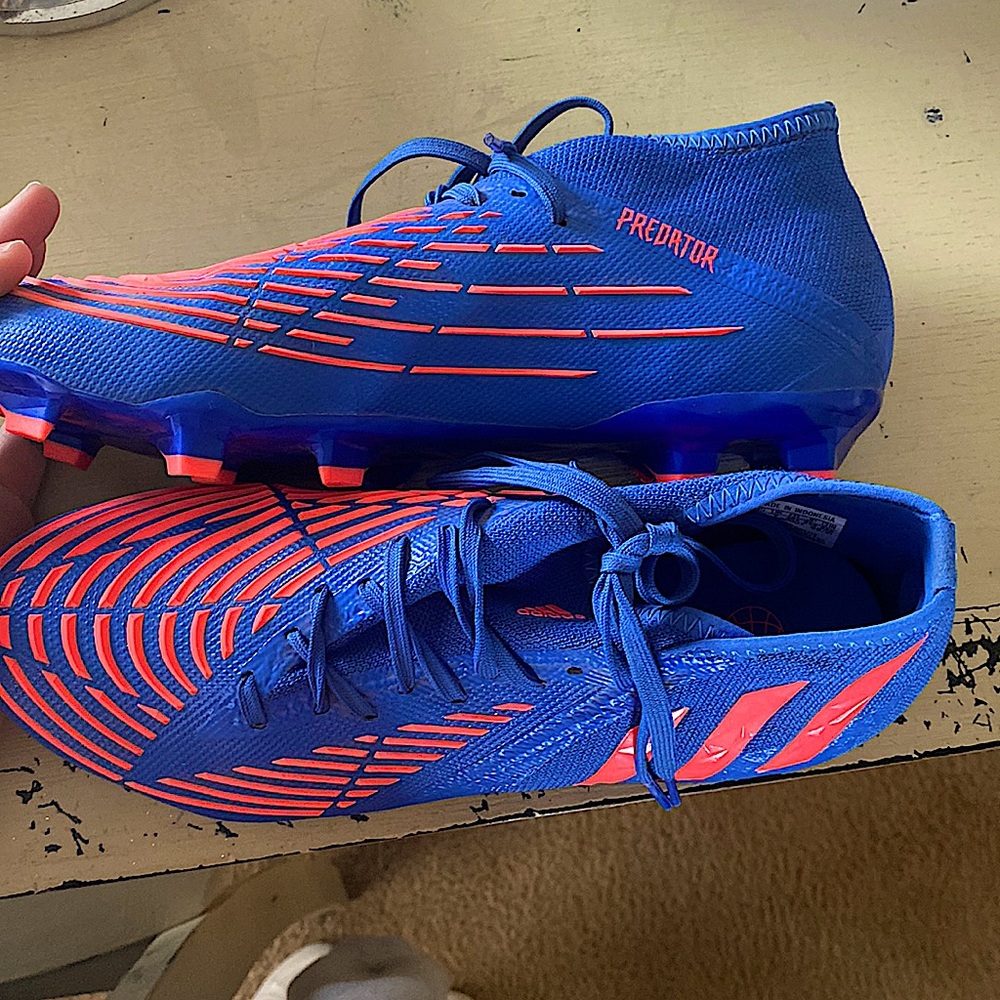 Soccer cleats